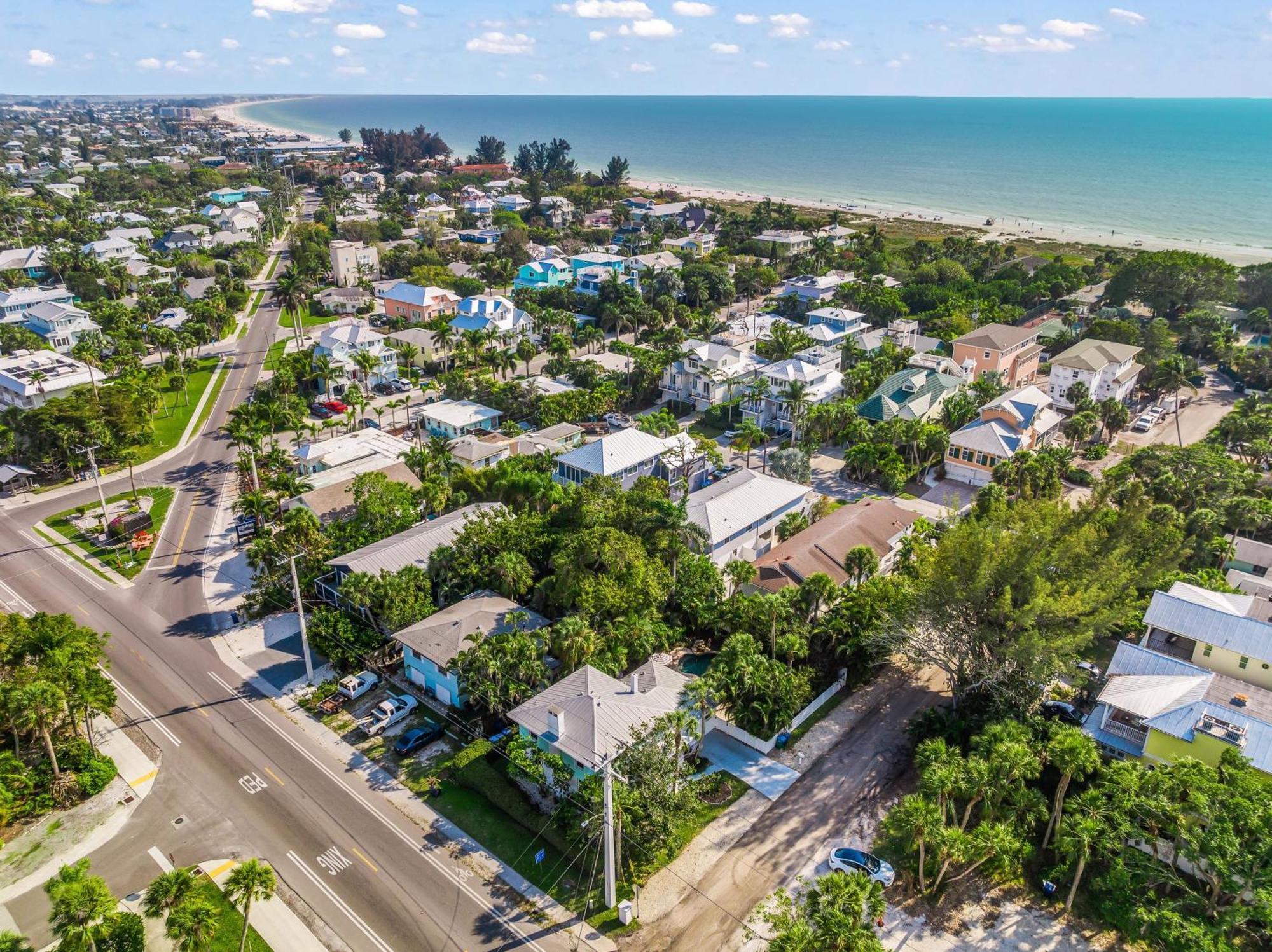Sandy Pants - Designer Beach Chic Home Steps To Beach Backyard Oasis W Heated Pool Anna Maria Exterior foto